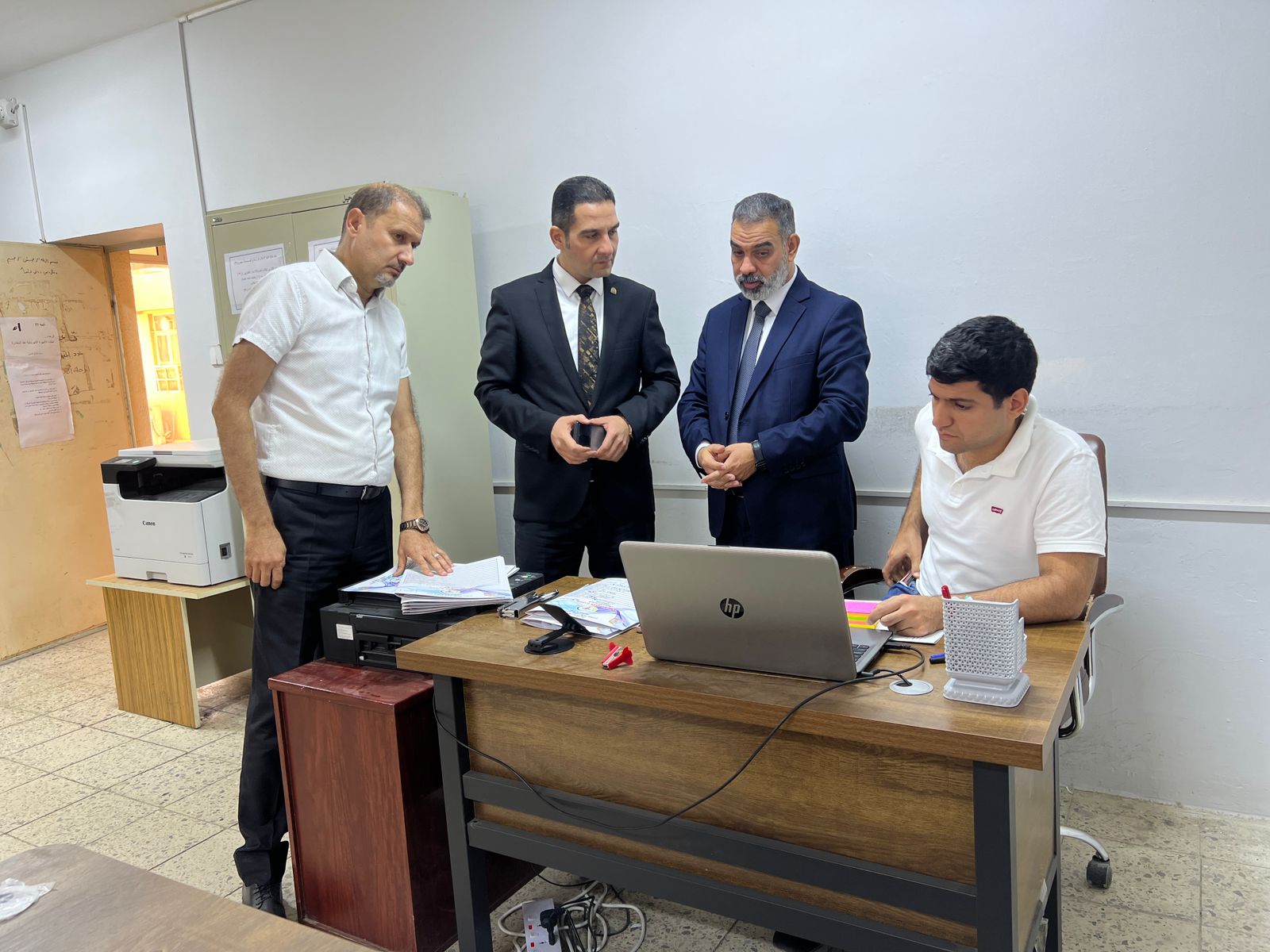 كلية الإعلام تستقبل لجنة مركزية لمتابعة نظام منصة التعليم العالي (SIS) و(Hrms)