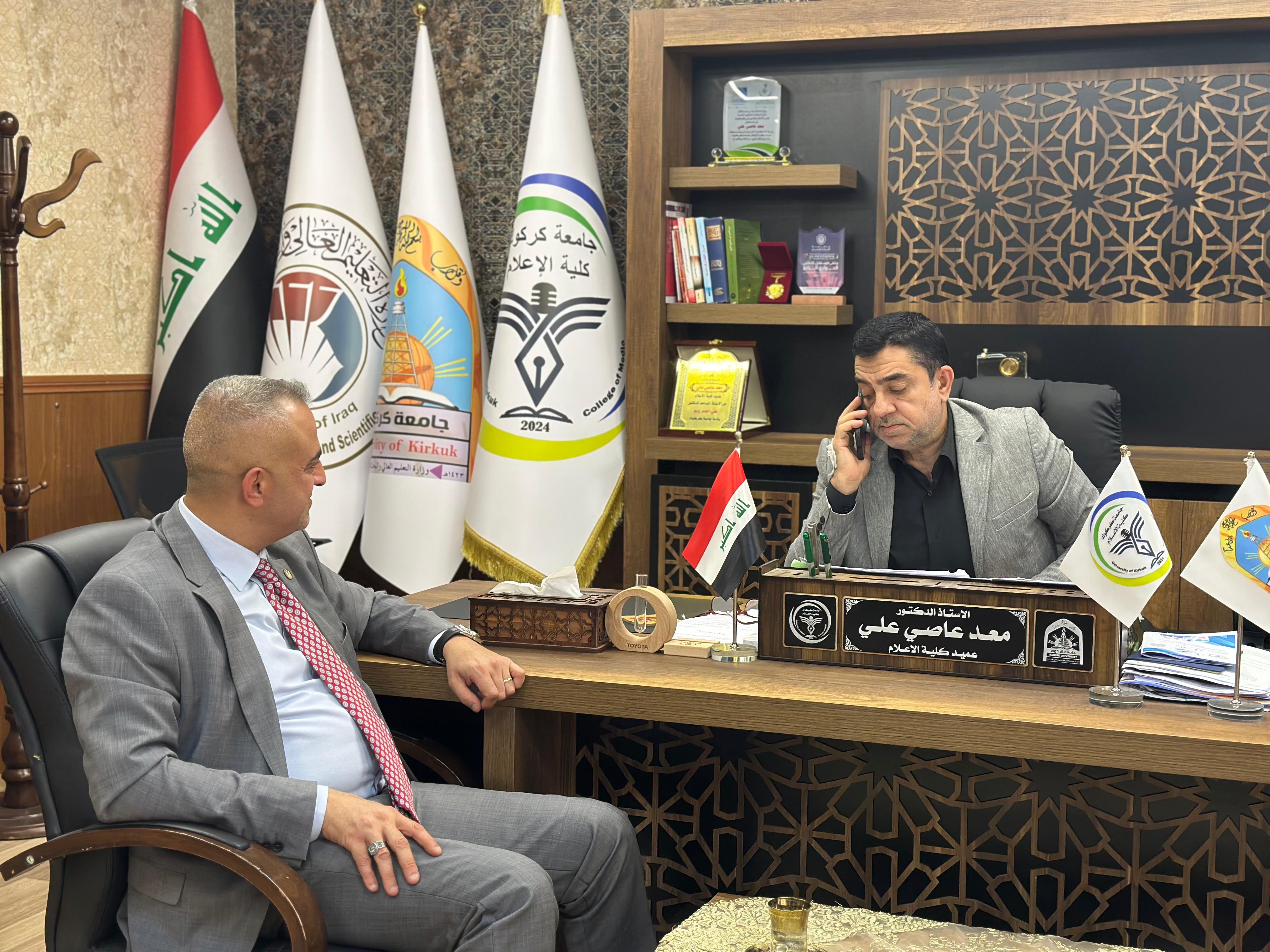 عميد كلية الإعلام يستقبل رئيس فرع نقابة الصحفيين في كركوك
