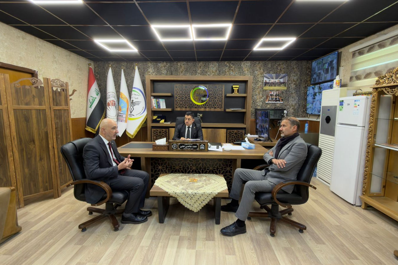 عميد كلية الإعلام يستقبل ...