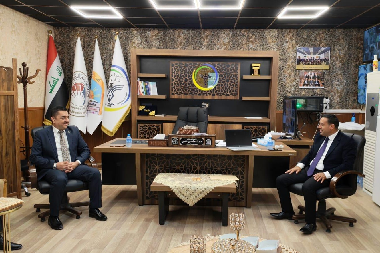 كلية الإعلام تبحث تعزيز ...