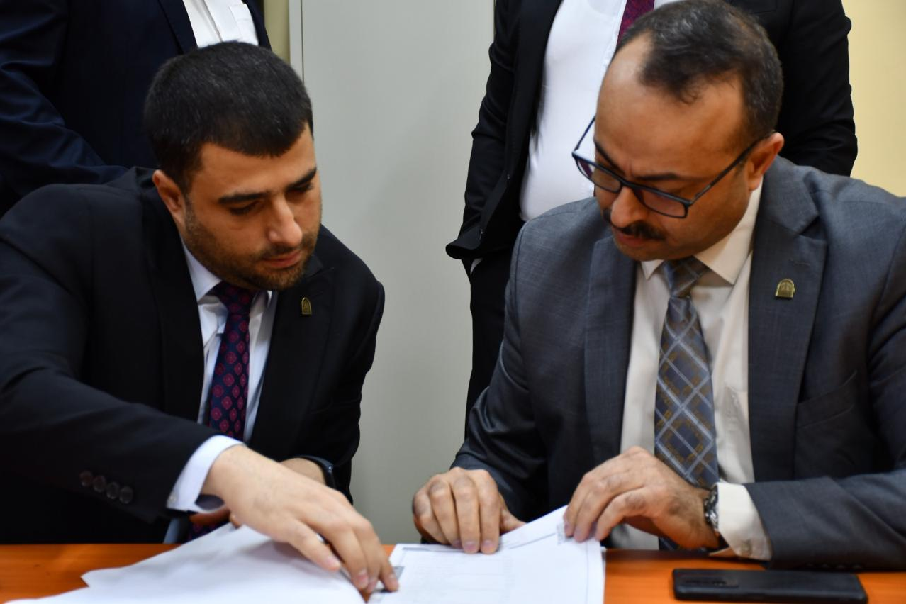 عميد كلية الإعلام يستقبل اللجنة الامتحانية المركزية لمتابعة الامتحانات النهائية