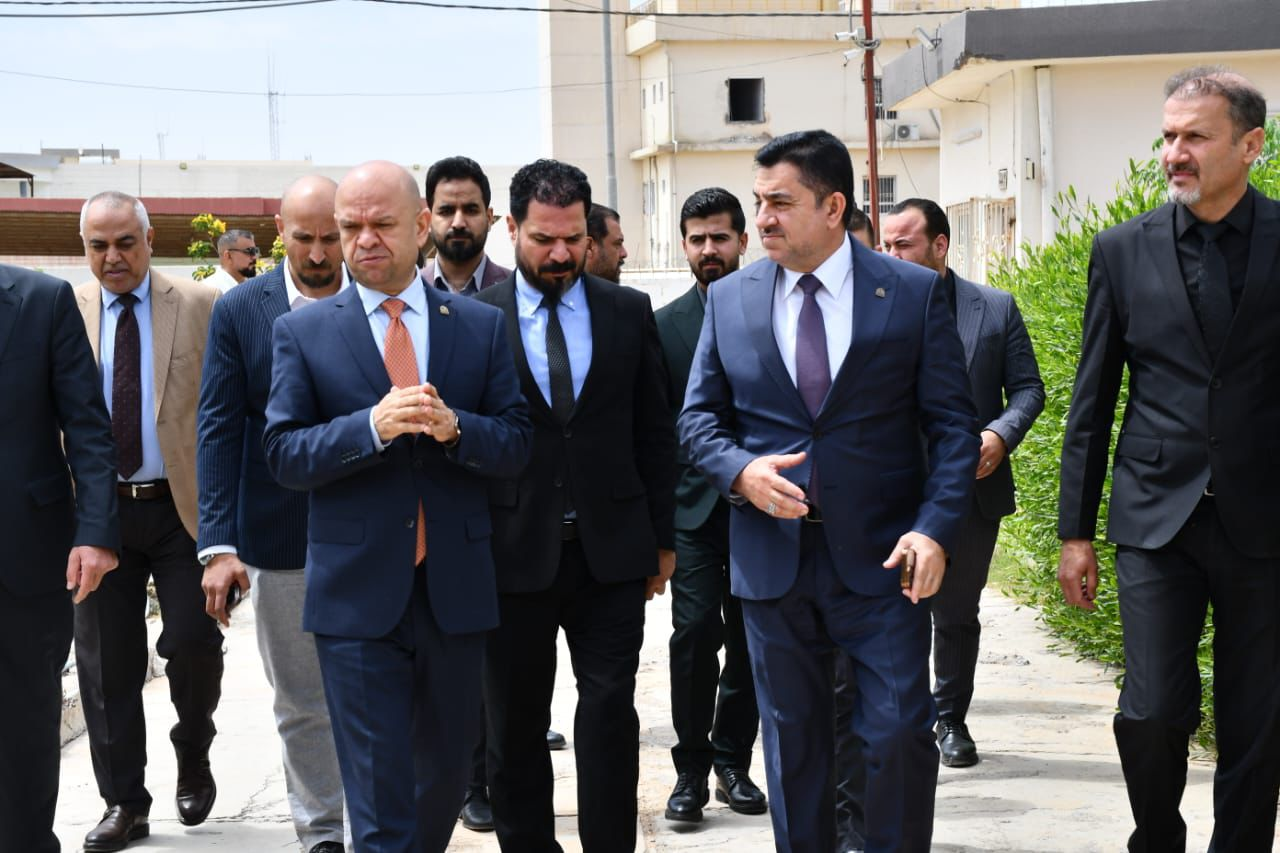 كلية الإعلام تستقبل مساعد رئيس جامعة كركوك للشؤون الإدارية واللجنة الامتحانية المركزية لمتابعة سير الامتحانات النهائية