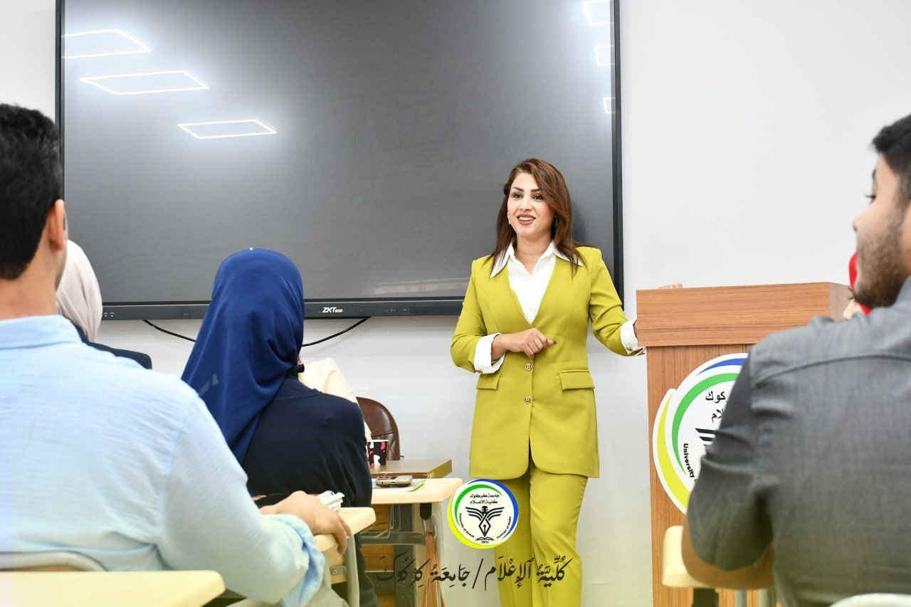 The University Psychological Counseling Division at the Faculty of Media organizes an awareness lecture on using social media to combat bullying.