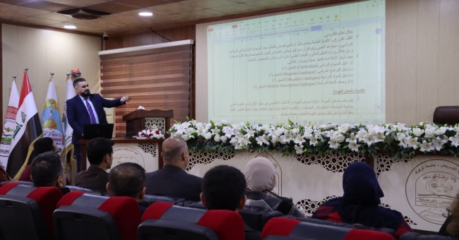 السيد عميد كلية التمريض يشرف على ورشة عمل حول مسار بولونيا في كلية التمريض.