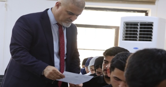 2025-2026انطلاق الامتحانات النهائية لطلبة المرحلة الأولى في كلية التمريض