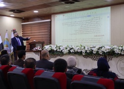 السيد عميد كلية التمريض يشرف على ورشة عمل حول مسار بولونيا في كلية التمريض.