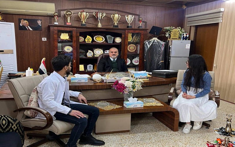                                     عميد كلية التمريض يلتقي بالطلبة والمراجعين للوقوف على مشاكلهم  