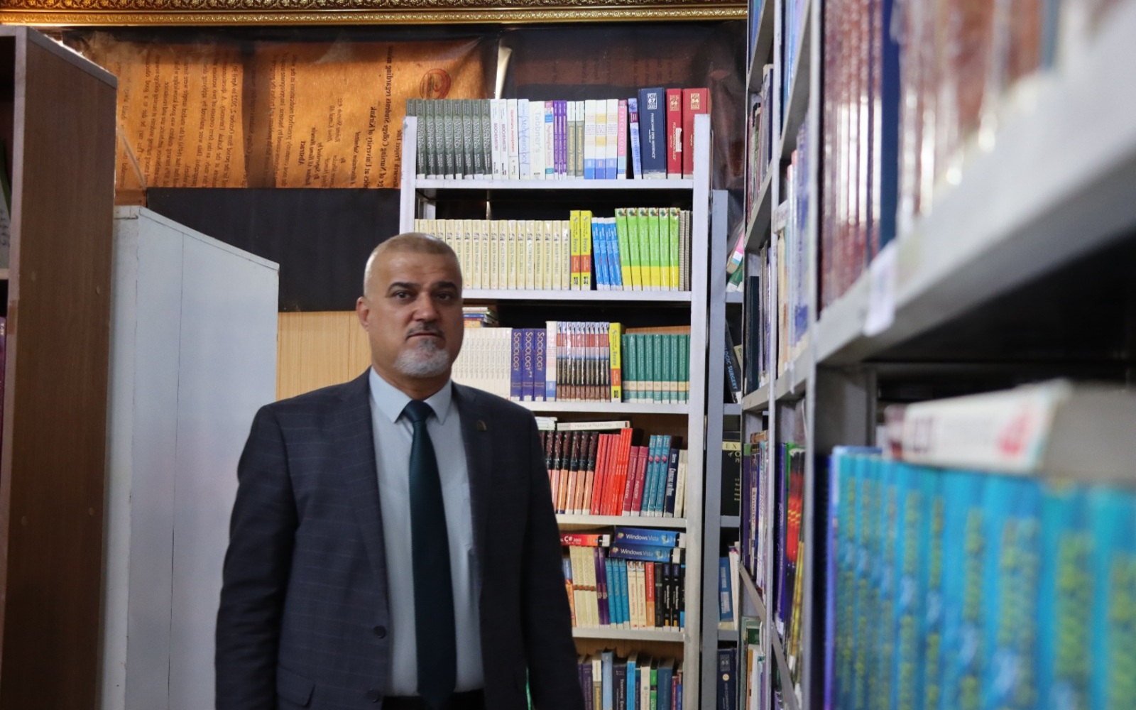 عميد كلية التمريض يتفقد شعبتي الحاسبة والإنترنت والمكتبة