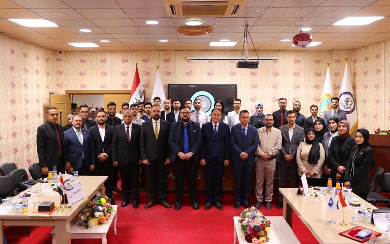 كلية الصيدلة تنظم مناظرة ...