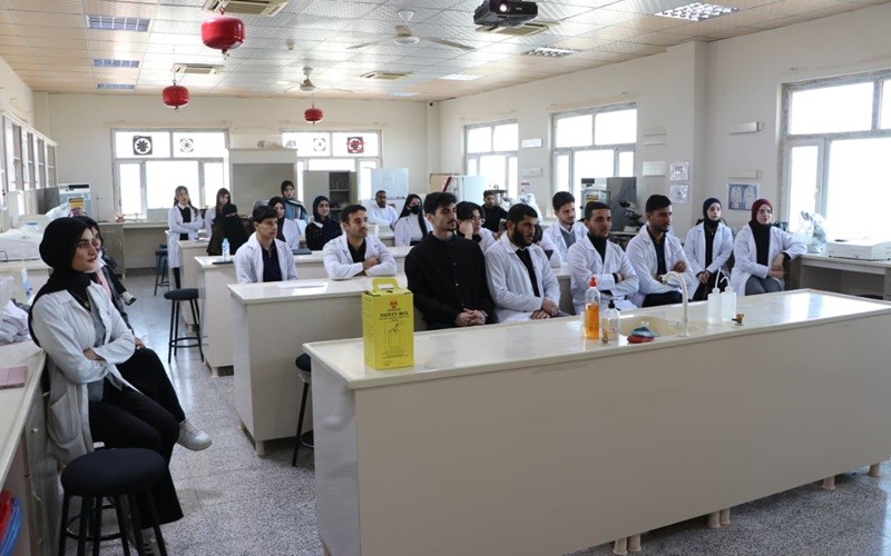 كلية الصيدلة تنظم ندوة ...