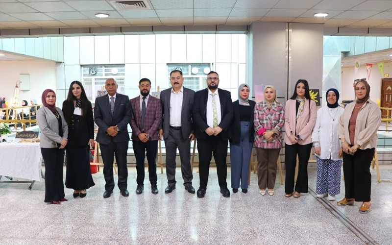 كلية الصيدلة تنظم معرضاً ...