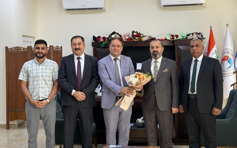 عميد كلية الصيدلة يهنئ ...