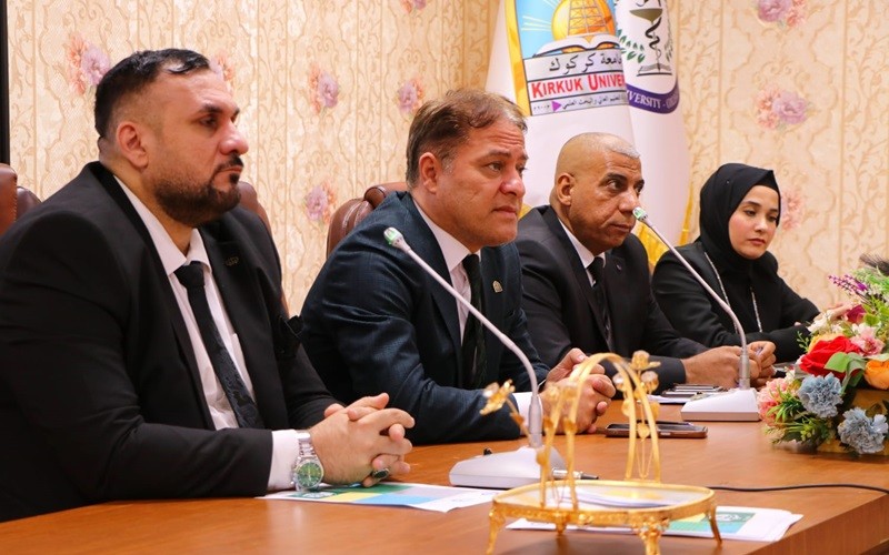 كلية الصيدلة تنظم ندوة ...