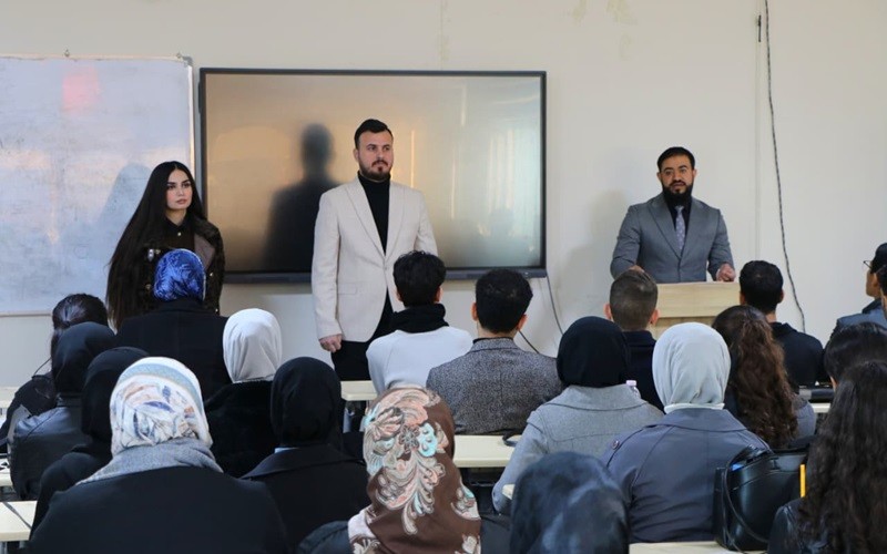 كلية الصيدلة تنظم ندوة ...