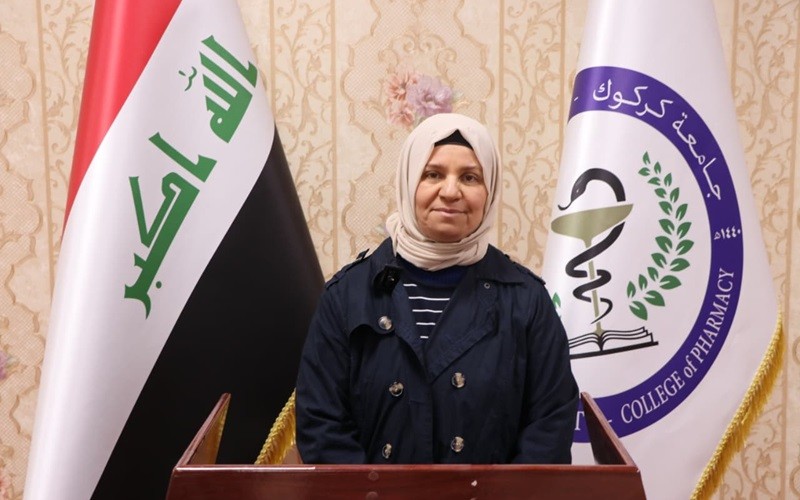 تدريسية من كلية الصيدلة ...