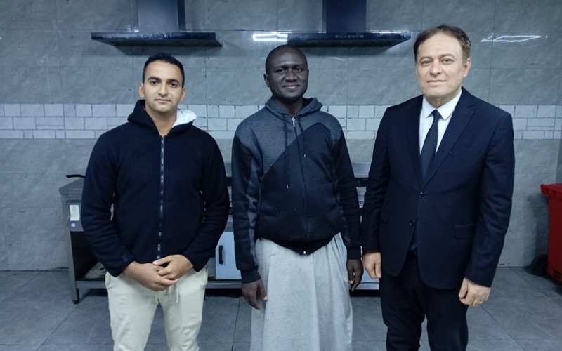 السيد عميد كلية الصيدلة ...