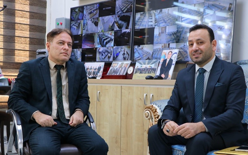 كلية الصيدلة تستقبل لجاناً ...