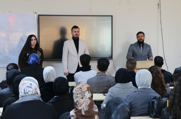 كلية الصيدلة تنظم ندوة ارشادية بعنوان (الغش ظاهرة سلبية تهدد القيم الاكاديمية)