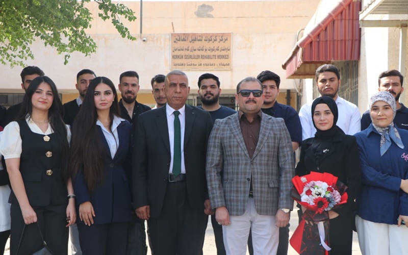 كلية الصيدلة تنظم زيارة إلى مركز التأهيل المعوقين