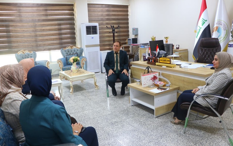 السيد عميد كلية الصيدلة يستقبل مسؤولة شعبة العمل التطوعي في جامعة كركوك