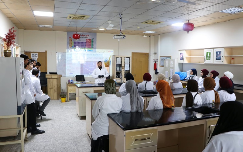 كلية الصيدلة تنظم ورشة عمل بعنوان (صيدلي ريادي)