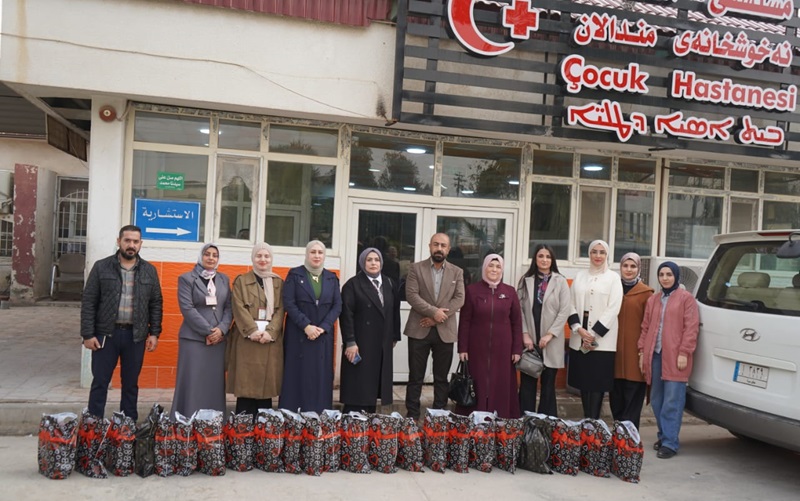كلية الصيدلة في جامعة كركوك تشارك في مبادرة إنسانية لدعم الأطفال المرضى