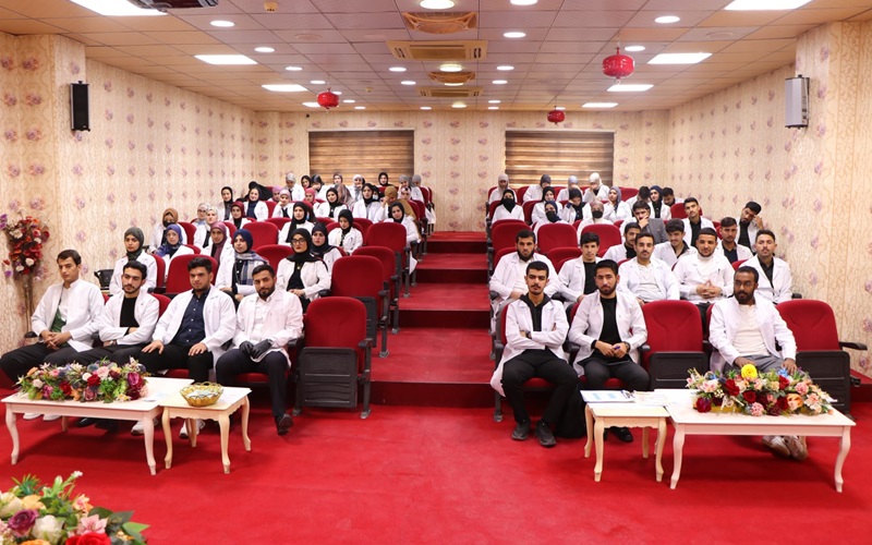 كلية الصيدلة تنظم ندوة إرشادية حول (السلامة المهنية في مختبرات كلية الصيدلة)