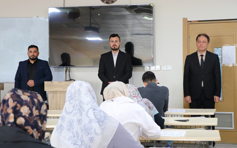 استمرار امتحانات نهاية الفصل الدراسي الأول لطلبة المرحلة الأولى في كلية الصيدلة