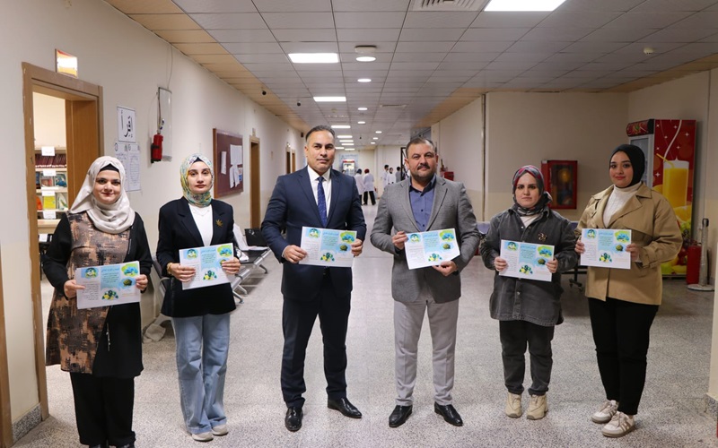 كلية الصيدلة تنظم حملة توعوية حول (الصيام والتوازن الغذائي)