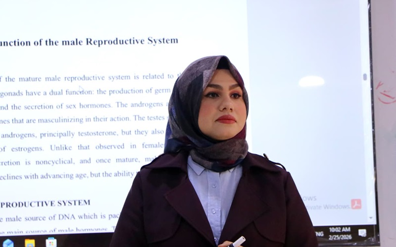 كلية الصيدلة تنظم ندوة بعنوان (تأثير الغذاء على تكيس المبايض)