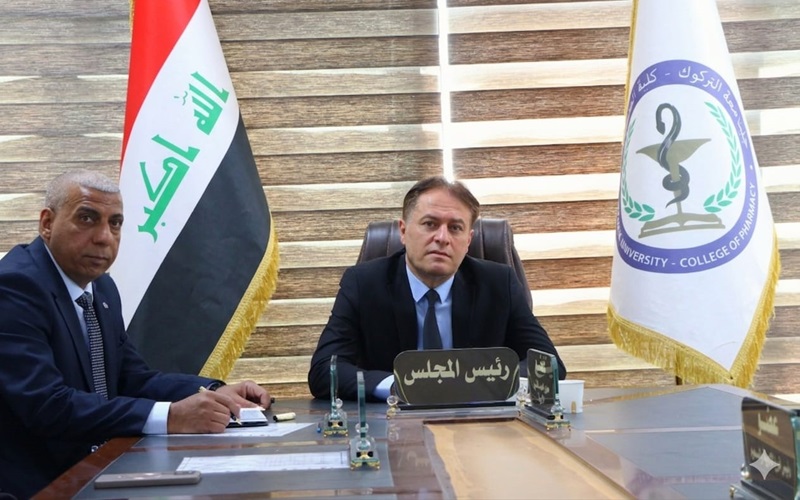 السيد عميد كلية الصيدلة يجتمع مع ممثلي المراحل الدراسية حول الاستعداد للامتحانات والاستماع الى مقترحاتهم