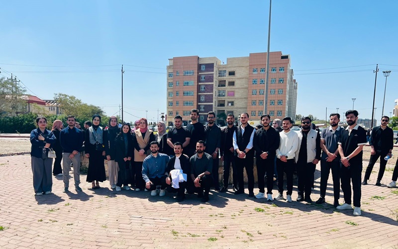 كلية الصيدلة تواصل حملتها في التشجير لتعزيز الوعي البيئي