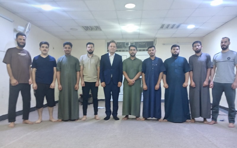 السيد عميد كلية الصيدلة يتفقد الأقسام الداخلية للطلاب