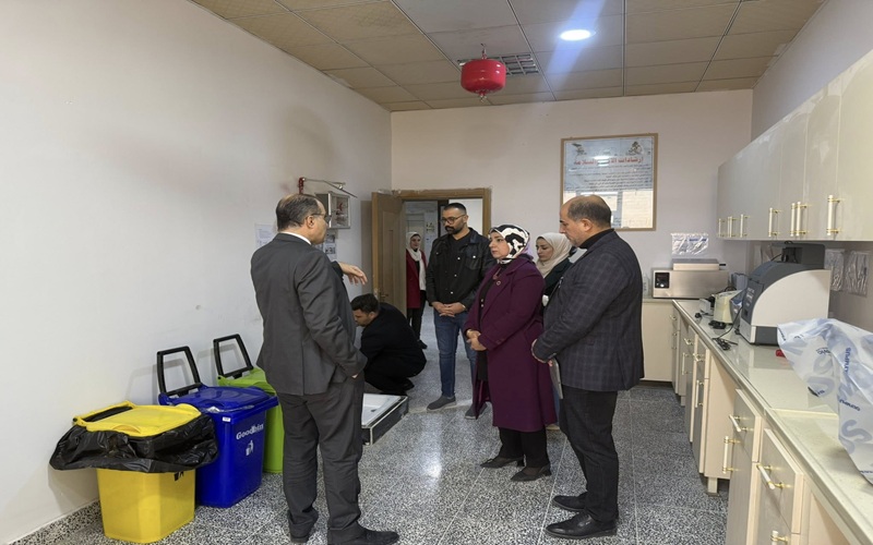 عميد كلية التربية للعلوم الصرفة يتفقد أعمال صيانة مختبرات الكلية 3