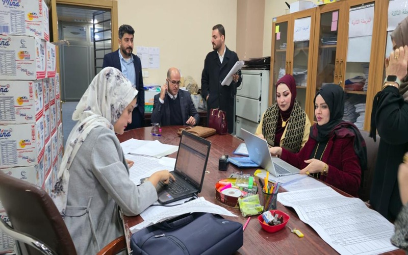 لجنة مركزية تزور كلية التربية للعلوم الصرفة 4