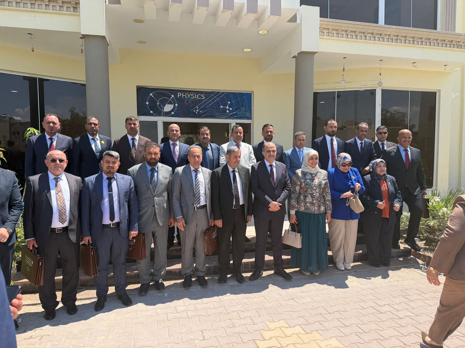 اجتماع لجنة العمداء 2