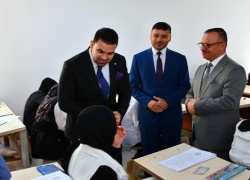 رئيس جامعة كركوك يتفقد انطلاق الامتحانات النهائية للدور الأول للكورس الثاني للعام الدراسي 2025–2026 في كلية العلوم