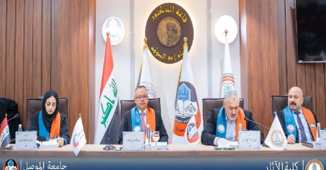 عميد كلية العلوم يترأس لجنة مناقشة رسالة ماجستير في جامعة الموصل