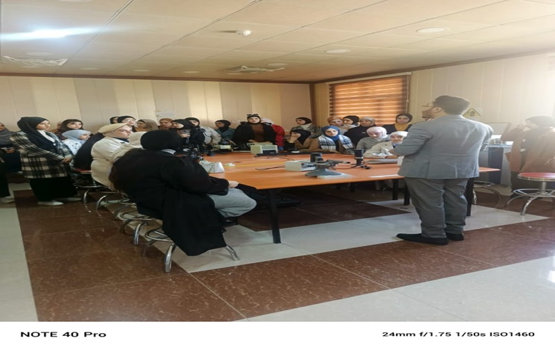 كلية العلوم - جامعة كركوك تستقبل طالبات من إعدادية البسمة للبنات
