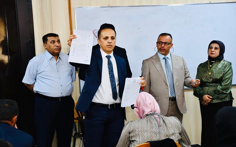 اجراء الامتحان التنافسي في كلية العلوم – جامعة كركوك