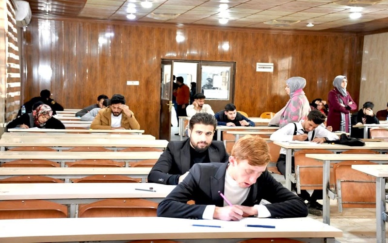 الامتحانات النهائية في ...