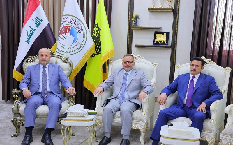 مساعد رئيس جامعة كركوك للشؤون العلمية يزور جامعة تكريت ويبحث مع رئيسها آفاق التعاون الأكاديمي المشترك