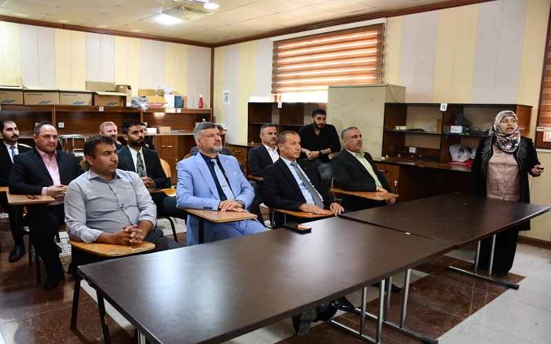 قسم الفيزياء في كلية العلوم ينظم سميناراً علمياً عن العدسات الكهرومغناطيسية وتطبيقاتها المتقدمة