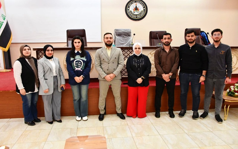 محاضرة توعوية في كلية العلوم حول كيفية التعامل مع المنظفات الكيميائية