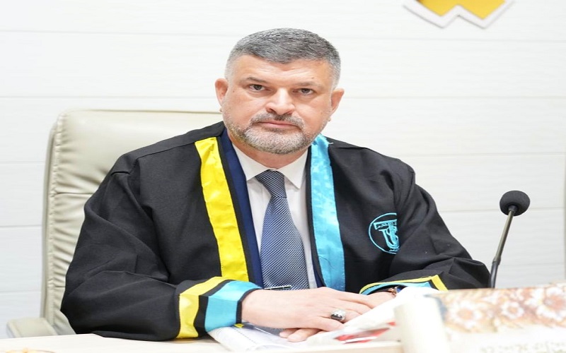 رئيس قسم الفيزياء يشارك في عضوية لجنة مناقشة أطروحة دكتوراه بجامعة تكريت