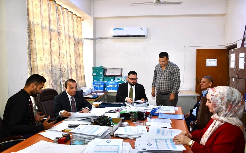 اللجنة الامتحانية المركزية تتابع سير الامتحانات في كلية العلوم بجامعة كركوك