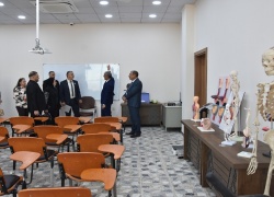 لجنة من وزارة التعليم العالي والبحث العلمي تزور كلية التربية البدنية وعلوم الرياضة بجامعة كركوك