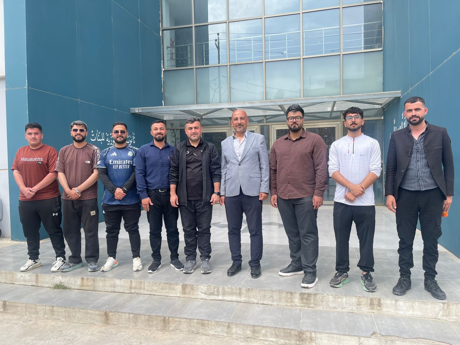 مبادرة تشجير حدائق احدى المدارس في محافظ كركوك 