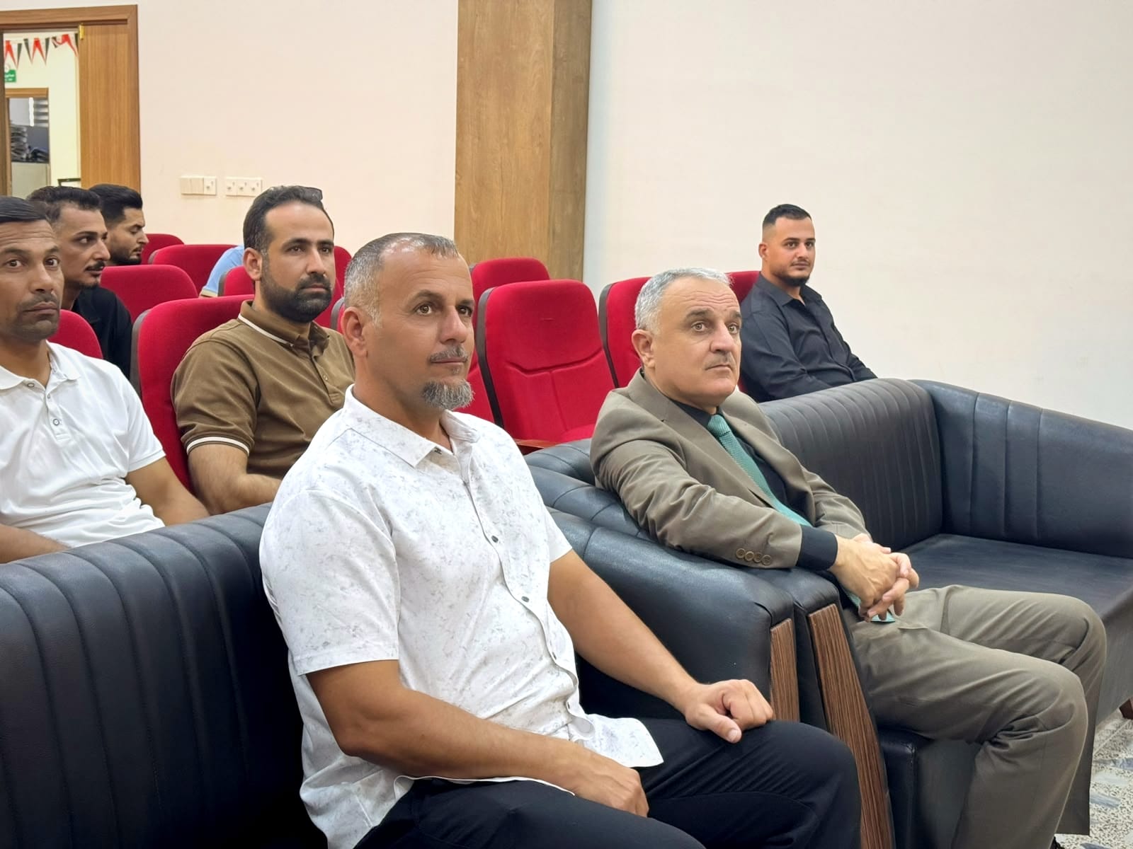 جانب من مناقشة الرسالة 5