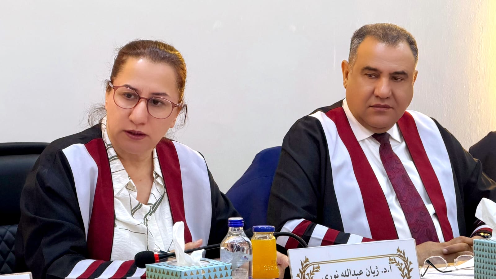 صورة مناقشة رسالة الماجستير الرئيسية